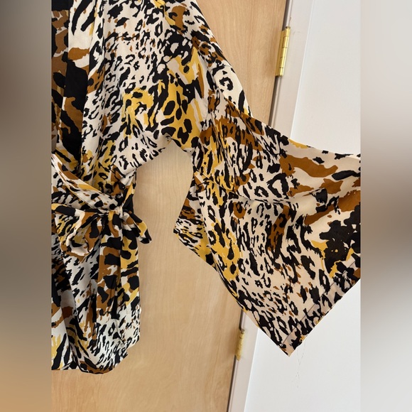 Nasty Gal Black, White, and Gold Animal Print Kimono Blouse - Picture 12 of 12